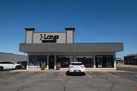 Retail space for Sale at 1640 Madison Ave in Mankato