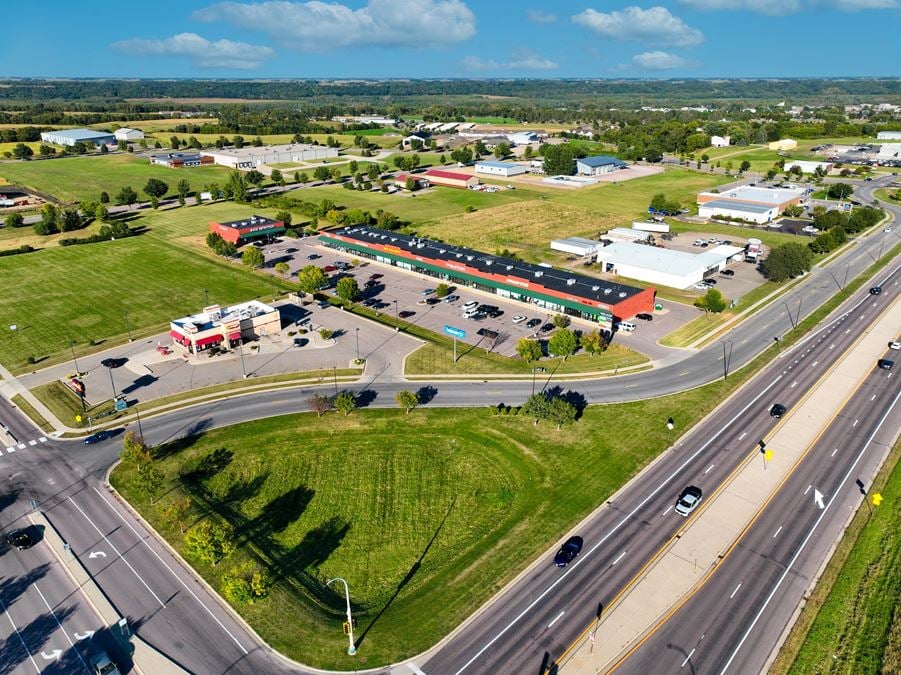 Super Center Square | New Ulm, MN