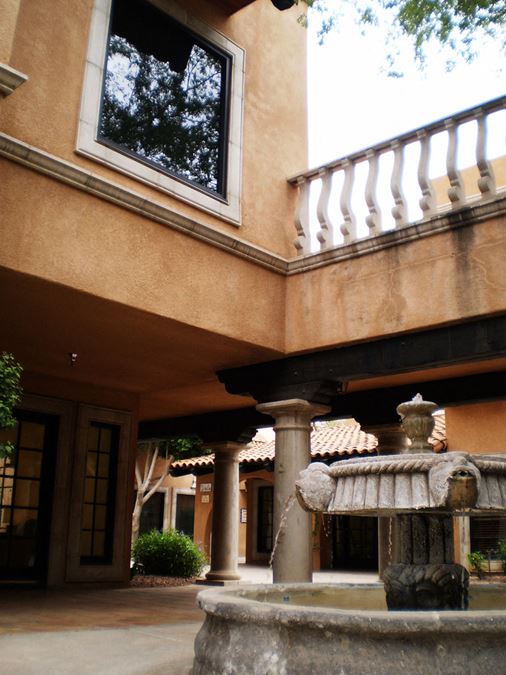 Plaza Codorniz Office Complex