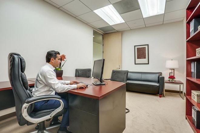 Barrister Executive Suites - Century Park Plaza