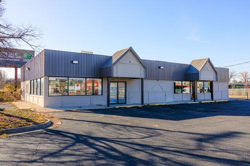 901 Trowbridge Rd