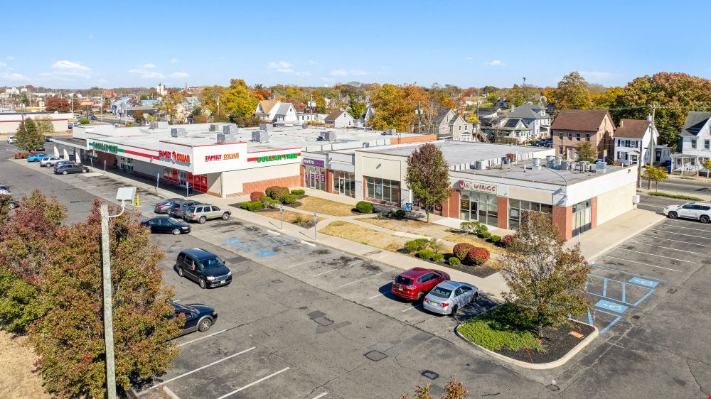 Dollar Tree Plaza | 84% Occupied | $200K NOI