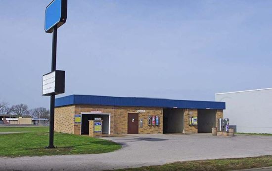 NNN Leased Castrol Clean & Lube Investment