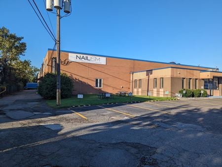 Industrial space for Rent at 300 W Commercial Ave in Moonachie