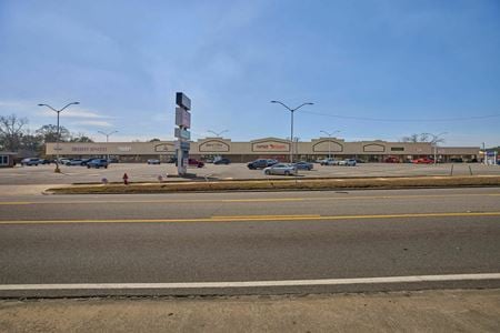 Retail space for Sale at 850 College Street in Eastman