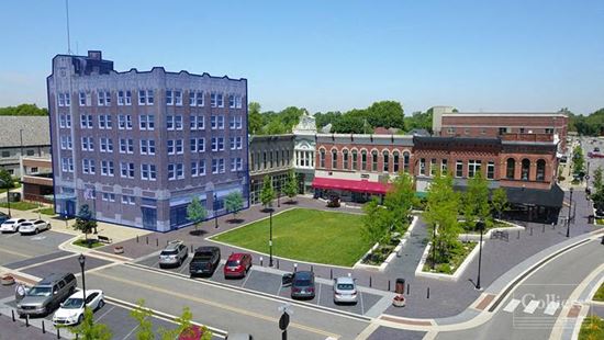 Ideal central location in Shelbyville on the main Public Square in the center of town.