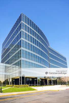 5000 Birch - East Tower