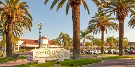 Pavilion West Shopping Center - Fresno