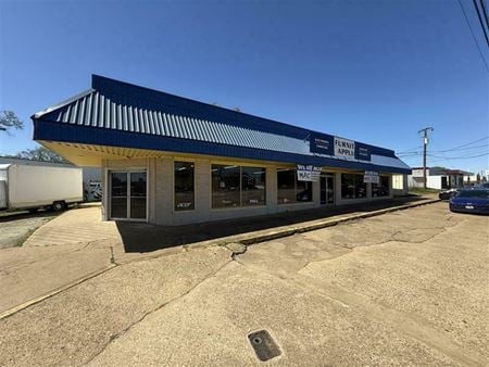 Retail space for Sale at 1404 W Gentry Pkwy in Tyler