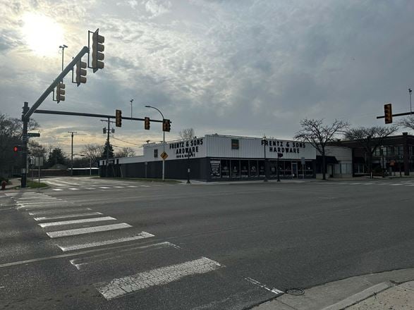 Retail space for Sale at 1000-1010 N. Main Street in Royal Oak