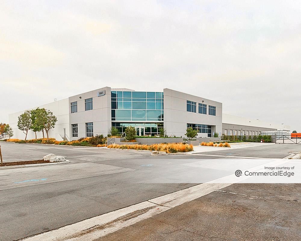 Los Alamitos Corporate Center - 10681 Calle Lee - 10681 Calle Lee, Los  Alamitos, CA | industrial Building