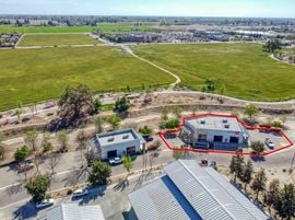 ±1,138 SF of High Profile Office Space in Visalia, CA