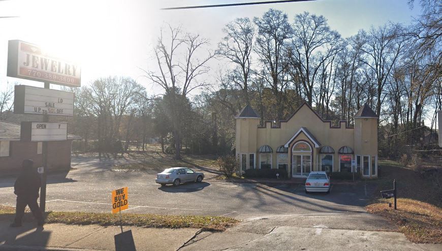  2 000 SF Retail Stockbridge For Sale 4801 N Henry Boulevard 