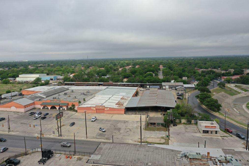 1547 S Zarzamora St - Building 4