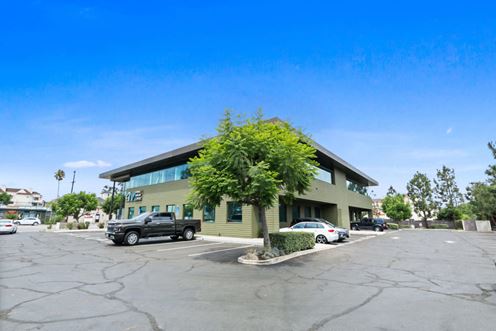 3918 Long Beach Blvd