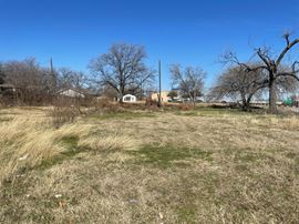 713 E Jefferson Ave, Fort Worth
