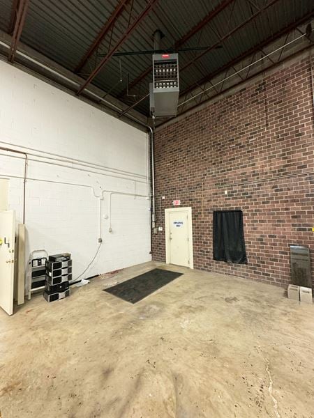 Industrial space for Sale at 510 E 135th St in Kansas City