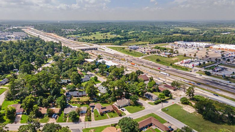 Move-In Ready Office Suite | Interstate 45 Frontage