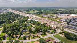 Move-In Ready Office Suite | Interstate 45 Frontage