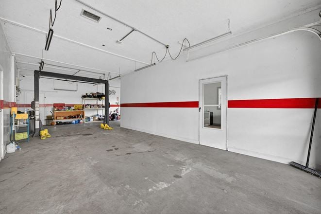 Auto Repair and Retail For Sale or Lease
