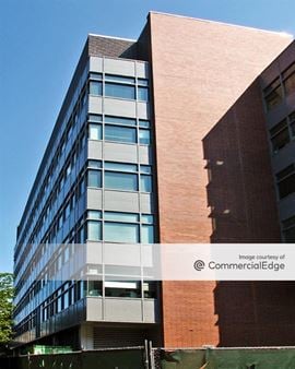 Kendall Center - 105 Broadway