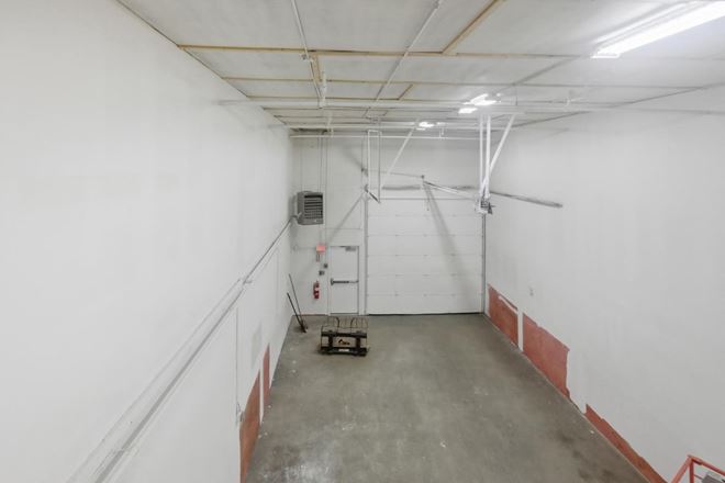 1,800 sf Industrial/ Contractor Space for Lease in Rowley, MA 