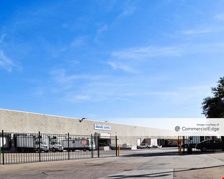 Industrial space for Rent at 802 Avenue R in Grand Prairie