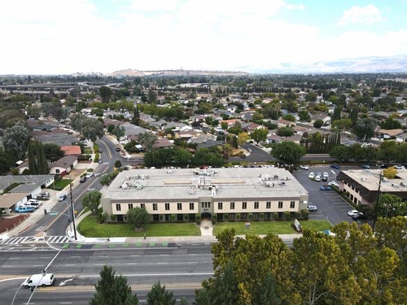 Oakridge Professional Center