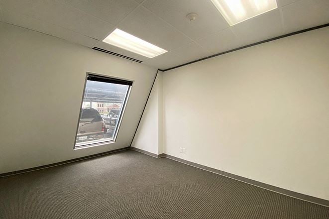 Workstyle Flexible Spaces - 9896 Bissonnet Street