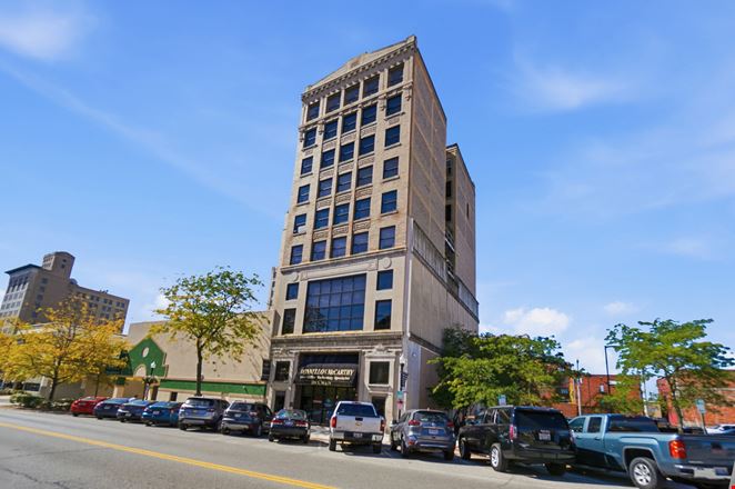 209 N Main St