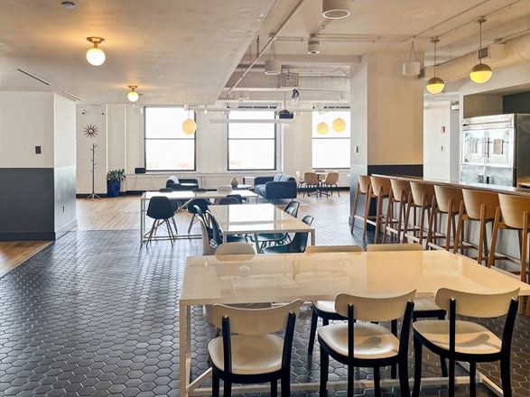 Spaces - Chicago - 332 S Michigan Avenue