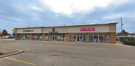 Retail space for Rent at 17 W 704 22nd Street in Oakbrook Terrace