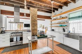 RARE 5 BEDROOM LICENSED STR WITH POOL