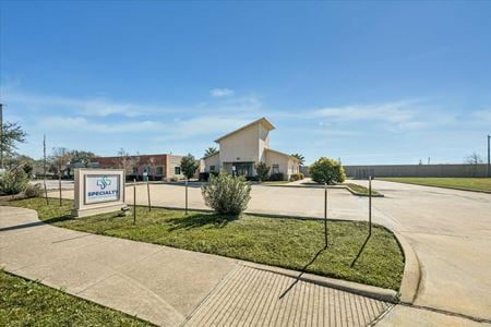 Office space for Rent at 131 W Texas Ave in Webster