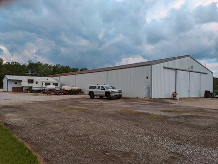 Photo of commercial space at 6656 Windfall Road in Galion