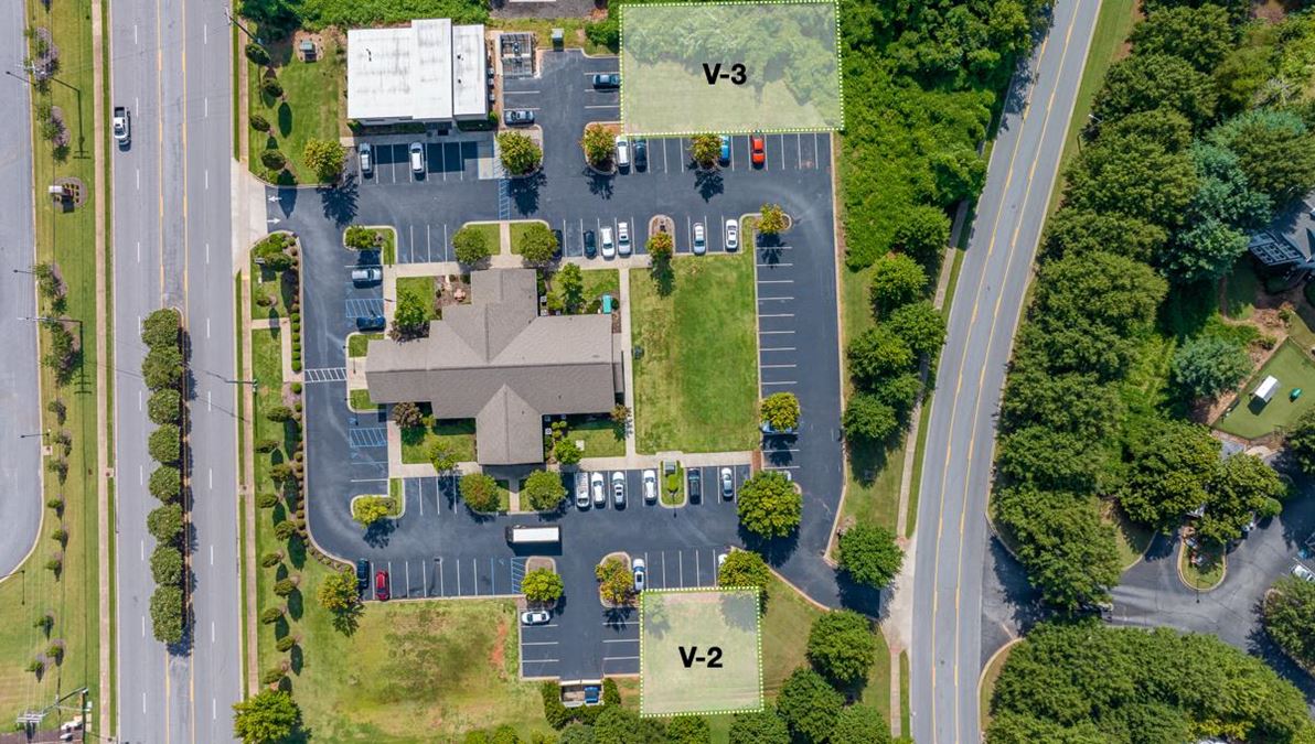 369 Woodruff Rd