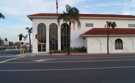 Photo of commercial space at 400 San Fernando Mission Blvd in San Fernando