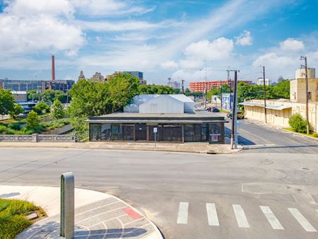 Retail space for Rent at 102 West Josephine Street in San Antonio