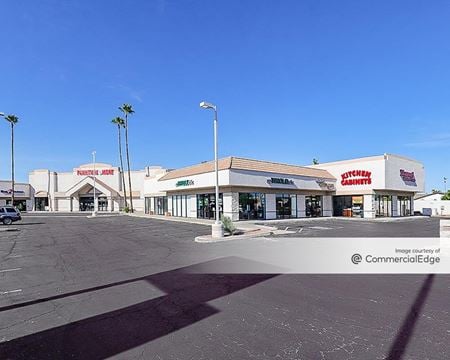 Retail space for Rent at 13636 North Tatum Blvd in Phoenix
