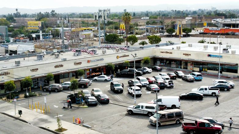 PACOIMA SHOPPING CENTER