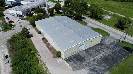 Photo of commercial space at 1585 Seaboard St in Fort Myers