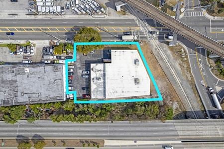 Photo of commercial space at 6850 NW 74th St in Medley