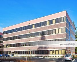 The Hub at Lacey - Woodland Center Buildings