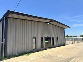 5,000 SF Office/Warehouse w/ Fenced Storage on 1.10 AC