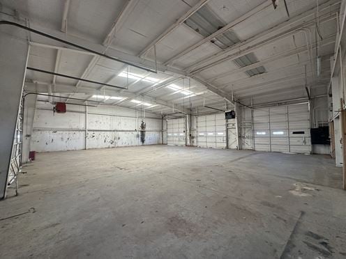 +/- 4.2 Acres on Interstate 30