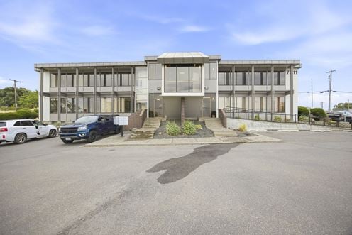 7511 W Arrowhead Ave, Ste H