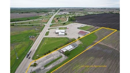Retail space for Sale at 3038 N State Route 71 in Ottawa