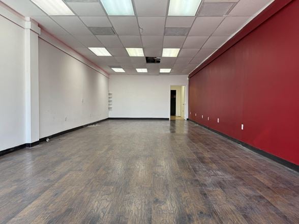 8833 Biscayne Blvd | Retail