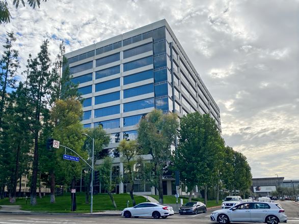 CA, Woodland Hills - Warner Center