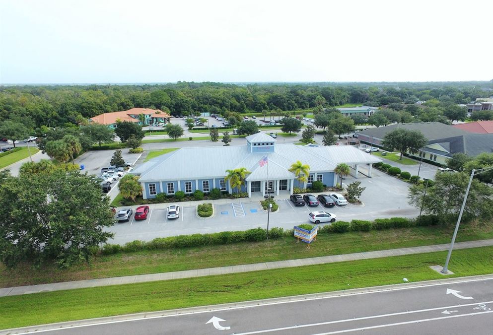 CLASS A BANK/OFFICE ON 2 ACRES MINUTES FROM I-75